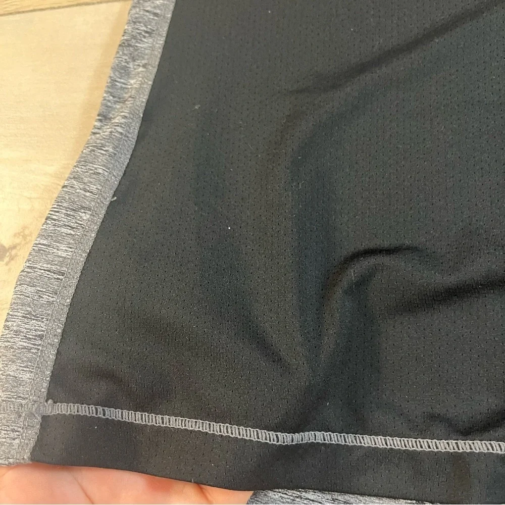 Nike Women's Gray and Black Tank Top